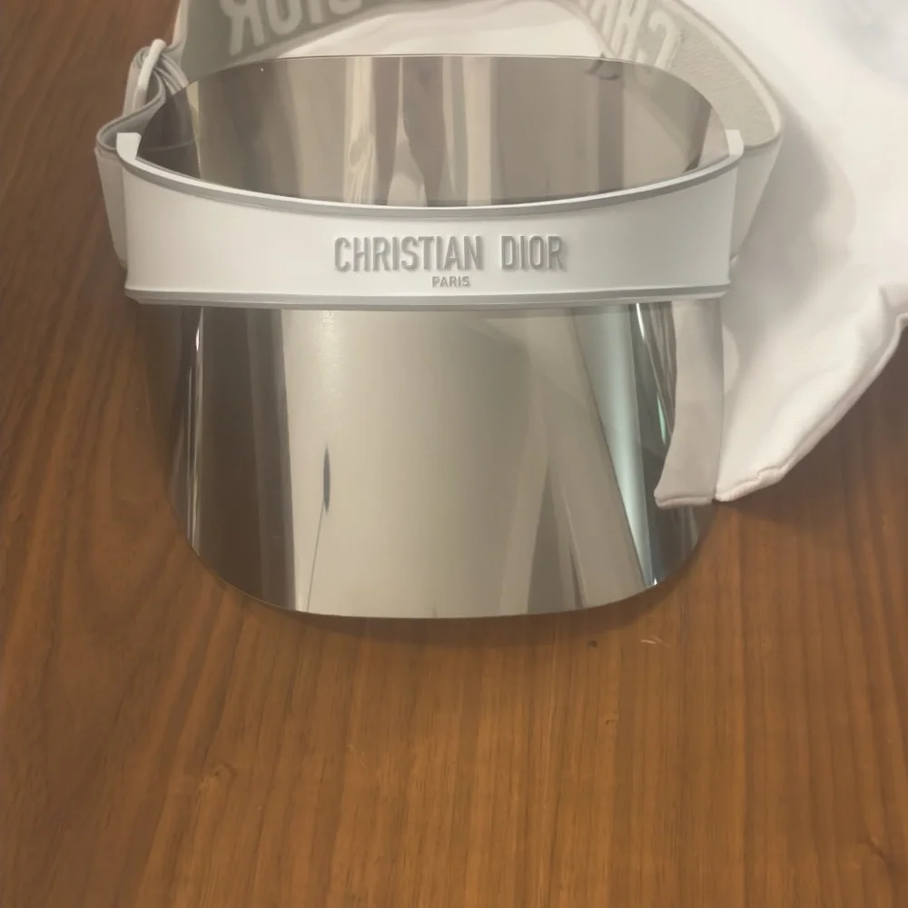 Dior visor with box and dustbag cleaning cloth